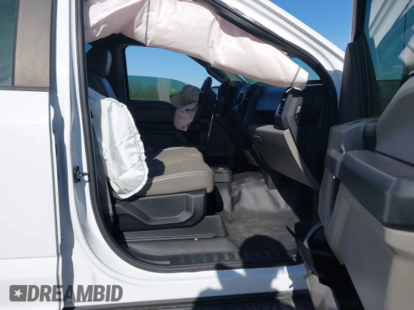 2019 Ford F-150 XL with VIN 1FTEW1EP8KKD98520, listed as a IAAI auction lot 41775566 with 128,021 mi miles. Bid and sale history available at carsss.com. Image 5.