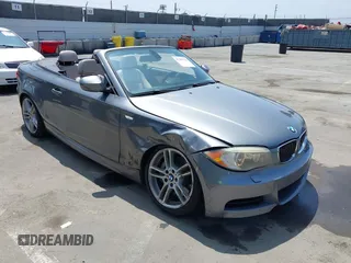2012 BMW 1 Series 135i с VIN WBAUN7C58CVM26705, выставлен на аукционе IAAI как лот 42505448 с пробегом 72 336 миль миль и . История ставок и продаж доступна на DreamBid. Изображение 1.