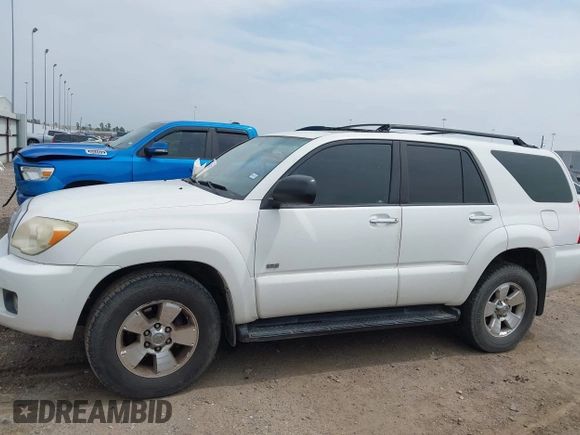2008 Toyota 4Runner SR5 with VIN JTEZU14R18K012504, listed as a IAAI auction lot 41886770 with 406,858 mi miles. Bid and sale history available at carsss.com. Image 14.