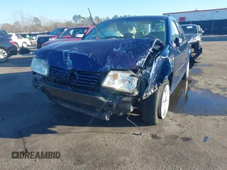 2003 Volkswagen Jetta GLS с VIN 3VWSK69M93M120499, выставлен на аукционе IAAI как лот 41493310 с пробегом 189 532 миль миль и . История ставок и продаж доступна на DreamBid. Изображение 6.