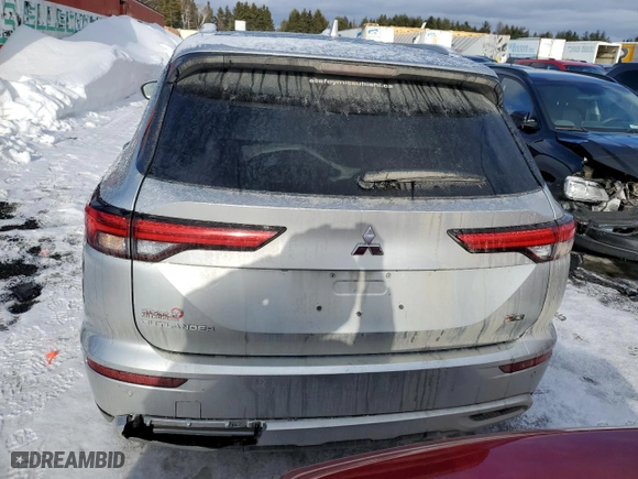 2024 Mitsubishi Outlander SE with VIN JA4J4VA8XRZ608024, listed as a Copart auction lot 45488955 with 11,283 mi miles and Salvage Title. Bid and sale history available at carsss.com. Image 6.