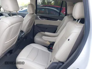 2022 Cadillac XT6 Premium Luxury z VIN 1GYKPDRS3NZ124924, wystawiony jako IAAI lot #42215418 z przebiegiem 32 368 mil mil oraz . Historia ofert i sprzedaży dostępna na DreamBid. Obrazek 8.