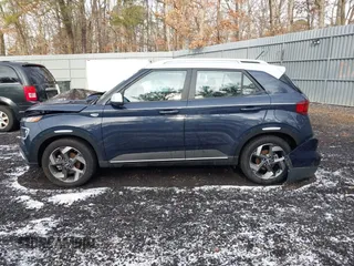 2024 Hyundai Venue SEL with VIN KMHRC8A39RU285918, listed as a IAAI auction lot 41480084 with 4,824 mi miles and . Bid and sale history available at DreamBid. Image 14.