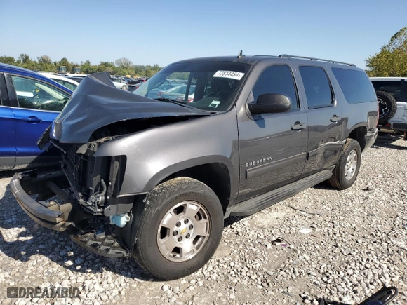 2010 Chevrolet Suburban Commercial with VIN 1GNUKHE39AR226118, listed as a Copart auction lot 73814434 with 195,094 mi miles and Salvage Title. Bid and sale history available at carsss.com. Image 1.