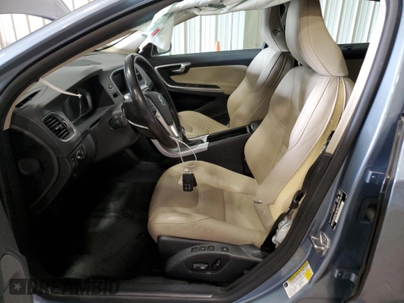 2017 Volvo S60 Inscription Platinum with VIN LYV402TM4HB153636, listed as a Copart auction lot 86488284 with 87,333 mi miles and Salvage Title. Bid and sale history available at carsss.com. Image 7.