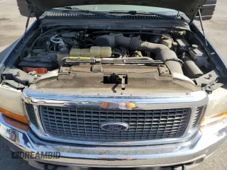 2001 Ford Excursion Limited with VIN 1FMNU42S21EA08925, listed as a Copart auction lot 59700105 with 135,317 mi miles and Clean title. Bid and sale history available at DreamBid. Image 12.