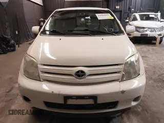 2005 Scion xA z VIN JTKKT624650079130, wystawiony jako IAAI lot #42084860 z przebiegiem 181 378 mil mil oraz . Historia ofert i sprzedaży dostępna na DreamBid. Obrazek 13.