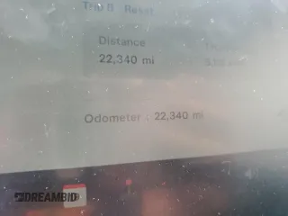 2023 Tesla Model 3 z VIN 5YJ3E1EA3PF627177, wystawiony jako Copart lot #61555235 z przebiegiem 22 340 mil mil oraz Czysty tytuł • Clean title. Historia ofert i sprzedaży dostępna na DreamBid. Obrazek 9.