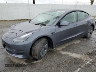 2023 Tesla Model 3 z VIN 5YJ3E1EA2PF708297, wystawiony jako Copart lot #47982675 z przebiegiem 16 246 mil mil oraz Szkoda całkowita • Salvage title. Historia ofert i sprzedaży dostępna na DreamBid. Obrazek 1.