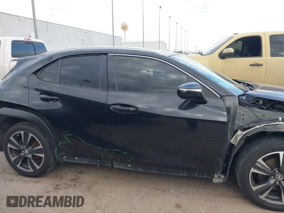 2019 Lexus UX 200 z VIN JTHY3JBH4K2006358, wystawiony jako IAAI lot #41541846 z przebiegiem 120 809 mil mil oraz . Historia ofert i sprzedaży dostępna na DreamBid. Obrazek 14.