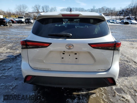 2022 Toyota Highlander LE z VIN 5TDBZRBHXNS251845, wystawiony jako Copart lot #45867085 z przebiegiem 50 472 mil mil oraz Szkoda całkowita • Salvage title. Historia ofert i sprzedaży dostępna na DreamBid. Obrazek 6.
