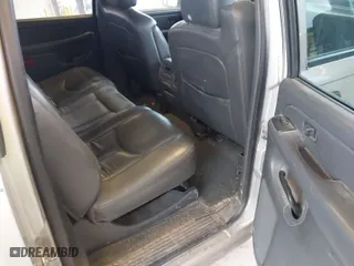 2006 Chevrolet Silverado 2500HD LT1 with VIN 1GCHK23U16F261716, listed as a IAAI auction lot 41892408 with 273,228 mi miles. Bid and sale history available at carsss.com. Image 8.
