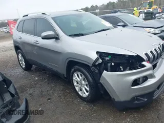 2016 Jeep Cherokee Latitude with VIN 1C4PJLCS7GW336973, listed as a IAAI auction lot 41769839 with 89,805 mi miles. Bid and sale history available at carsss.com. Image 1.