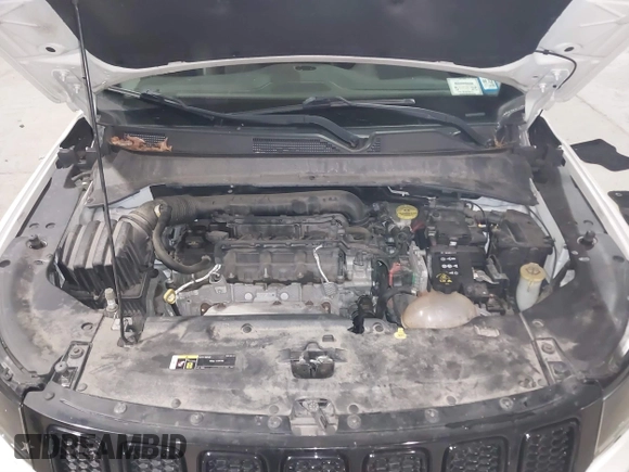 2018 Jeep Compass Latitude with VIN 3C4NJDBB6JT453973, listed as a IAAI auction lot 41153555 with 105,210 mi miles. Bid and sale history available at carsss.com. Image 10.
