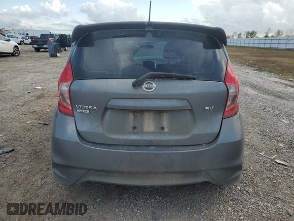 2017 Nissan Note SV z VIN 3N1CE2CP5HL378545, wystawiony jako Copart lot #89282085 z przebiegiem 135 115 mil mil oraz Szkoda całkowita • Salvage title. Historia ofert i sprzedaży dostępna na DreamBid. Obrazek 6.