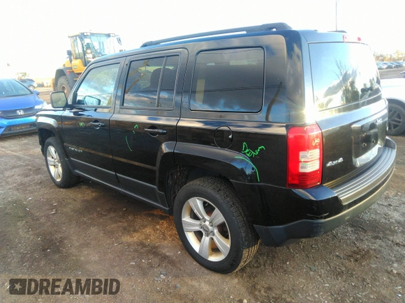 2014 Jeep Patriot Latitude with VIN 1C4NJRFB0ED799097, listed as a IAAI auction lot 40834502 with 192,940 mi miles. Bid and sale history available at carsss.com. Image 3.