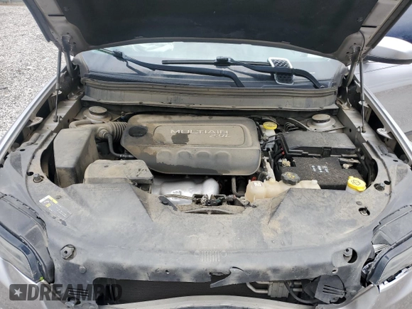 2019 Jeep Cherokee Latitude Plus with VIN 1C4PJLLB8KD176302, listed as a Copart auction lot 58181595 with 175,661 mi miles and Salvage title. Bid and sale history available at DreamBid. Image 11.