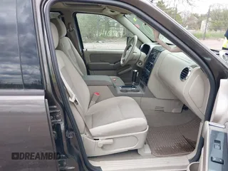 2006 Ford Explorer XLT z VIN 1FMEU73E26UB61439, wystawiony jako IAAI lot #42201161 z przebiegiem 257 907 mil mil oraz . Historia ofert i sprzedaży dostępna na DreamBid. Obrazek 5.