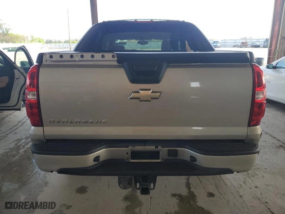 2007 Chevrolet Avalanche LT w/2LT with VIN 3GNEC12J97G224793, listed as a Copart auction lot 70092464 with 147,643 mi miles and Clean Title. Bid and sale history available at carsss.com. Image 6.