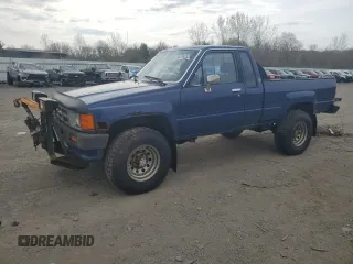 1986 Toyota Pickup z VIN JT4RN67P5G5035418, wystawiony jako Copart lot #54094055 z przebiegiem 95 966 mil mil oraz Nie do naprawy • Non repairable. Historia ofert i sprzedaży dostępna na DreamBid. Obrazek 1.
