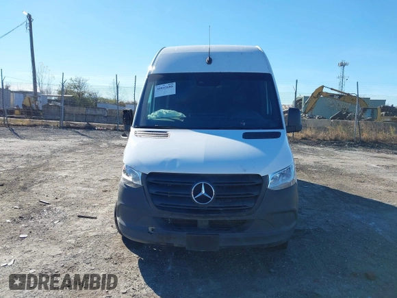 2024 Mercedes-Benz Sprinter Cargo with VIN W1Y4NCHY2RT177333, listed as a IAAI auction lot 40842688 with Not Provided miles. Bid and sale history available at carsss.com. Image 12.