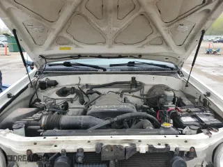 2004 Toyota Tundra SR5 with VIN 5TBDT44154S458826, listed as a Copart auction lot 54637685 with 180,730 mi miles and Clean Title. Bid and sale history available at carsss.com. Image 11.