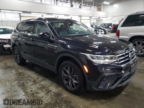 2023 Volkswagen Tiguan SE z VIN 3VV2B7AX1PM125167, wystawiony jako Copart lot #44709205 z przebiegiem 24 509 mil mil oraz Szkoda całkowita • Salvage title. Historia ofert i sprzedaży dostępna na DreamBid. Obrazek 4.
