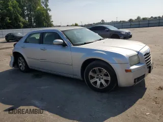 2007 Chrysler 300 Signature with VIN 2C3KA53G87H692238, listed as a Copart auction lot 69198324 with 139,300 mi miles and Salvage Title. Bid and sale history available at carsss.com. Image 4.
