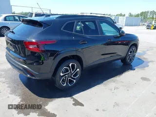 2024 Chevrolet Trax 2RS with VIN KL77LJE25RC062976, listed as a IAAI auction lot 42044505 with 21,306 mi miles and . Bid and sale history available at DreamBid. Image 4.