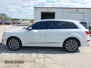 2019 Audi Q7 Premium Plus with VIN WA1LAAF78KD002413, listed as a IAAI auction lot 42212732 with 111,667 mi miles and . Bid and sale history available at DreamBid. Image 14.