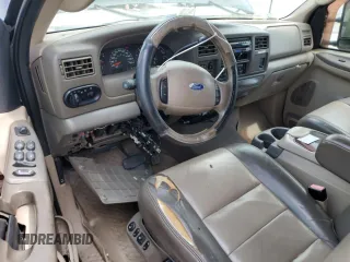 2003 Ford Excursion Eddie Bauer с VIN 1FMNU45S63EA15696, выставлен на аукционе Copart как лот 57557965 с пробегом 129 493 миль миль и Чистый • Clean title. История ставок и продаж доступна на DreamBid. Изображение 8.