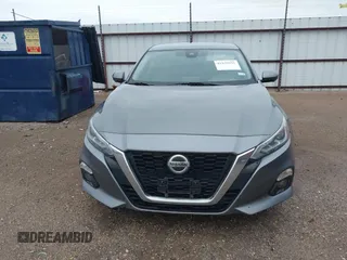 2019 Nissan Altima 2.5 Platinum with VIN 1N4BL4FVXKC174868, listed as a IAAI auction lot 41939991 with 63,022 mi miles. Bid and sale history available at carsss.com. Image 12.