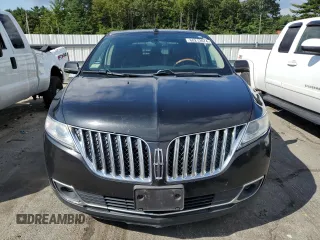 2013 Lincoln MKX with VIN 2LMDJ8JK9DBL13338, listed as a Copart auction lot 68213674 with 178,071 mi miles and Clean Title. Bid and sale history available at carsss.com. Image 5.
