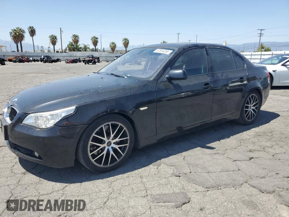 2007 BMW 5 Series 550i z VIN WBANB53577CP07901, wystawiony jako Copart lot #57624255 z przebiegiem 203 970 mil mil oraz Szkoda całkowita • Salvage title. Historia ofert i sprzedaży dostępna na DreamBid. Obrazek 1.