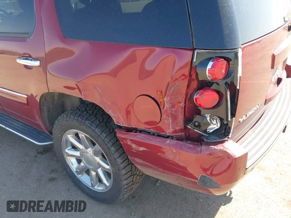 2008 GMC Yukon Denali with VIN 1GKFK63858J161835, listed as a IAAI auction lot 42228567 with 157,879 mi miles and . Bid and sale history available at DreamBid. Image 6.