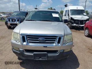 2008 Ford Explorer Sport Trac XLT z VIN 1FMEU31E18UA25835, wystawiony jako IAAI lot #42448591 z przebiegiem 139 120 mil mil oraz . Historia ofert i sprzedaży dostępna na DreamBid. Obrazek 6.