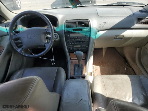 1998 Lexus ES 300 Luxury Sport Sdn with VIN JT8BF28G1W5015606, listed as a Copart auction lot 50938995 with 212,997 mi miles and Salvage Title. Bid and sale history available at carsss.com. Image 8.