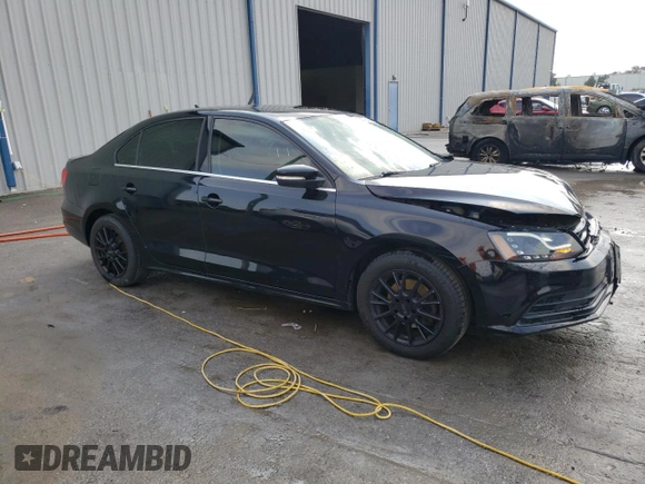 2015 Volkswagen Jetta SE z VIN 3VWD07AJ5FM276467, wystawiony jako Copart lot #55077844 z przebiegiem 138 102 mil mil oraz Szkoda całkowita • Salvage title. Historia ofert i sprzedaży dostępna na DreamBid. Obrazek 4.