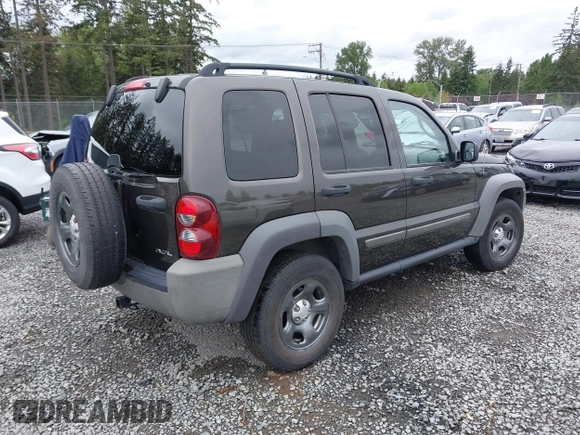 2006 Jeep Liberty Sport z VIN 1J4GL48KX6W164231, wystawiony jako IAAI lot #42247897 z przebiegiem 177 394 mil mil oraz . Historia ofert i sprzedaży dostępna na DreamBid. Obrazek 4.
