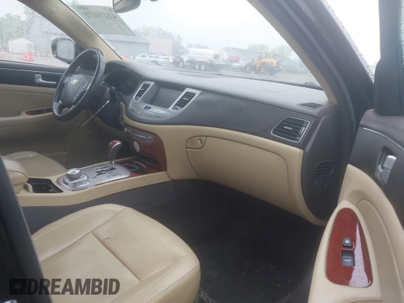 2012 Hyundai Genesis 3.8L z VIN KMHGC4DD4CU207302, wystawiony jako IAAI lot #42274175 z przebiegiem 159 225 mil mil oraz . Historia ofert i sprzedaży dostępna na DreamBid. Obrazek 5.