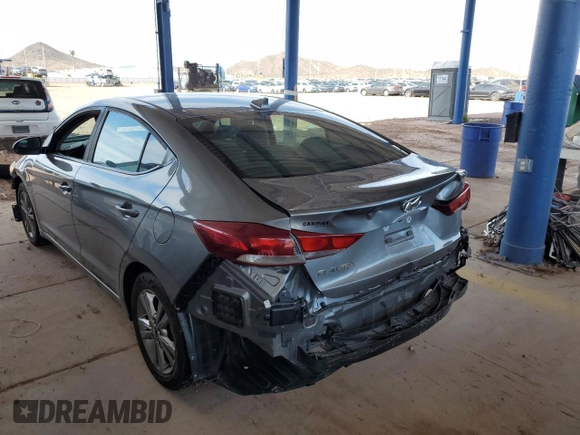 2018 Hyundai Elantra SEL z VIN KMHD84LF5JU637747, wystawiony jako Copart lot #53756485 z przebiegiem 77 576 mil mil oraz Szkoda całkowita • Salvage title. Historia ofert i sprzedaży dostępna na DreamBid. Obrazek 2.