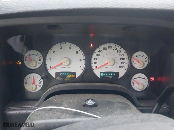 2005 Dodge Ram 1500 SLT with VIN 1D7HU18N05S196665, listed as a IAAI auction lot 41458131 with 179,254 mi miles. Bid and sale history available at carsss.com. Image 7.