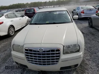2008 Chrysler 300 Touring with VIN 2C3LA53G08H137189, listed as a Copart auction lot 51606965 with 193,323 mi miles and Salvage Title. Bid and sale history available at carsss.com. Image 5.