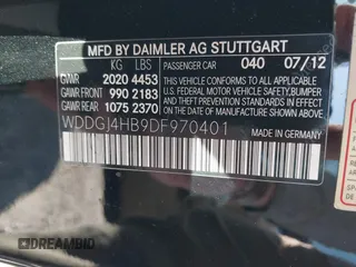 2013 Mercedes-Benz C-Class C 250 with VIN WDDGJ4HB9DF970401, listed as a IAAI auction lot 41981575 with 152,080 mi miles. Bid and sale history available at carsss.com. Image 9.