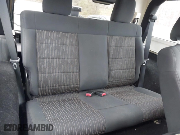 2012 Jeep Wrangler Arctic с VIN 1C4AJWBG1CL103607, выставлен на аукционе IAAI как лот 42004802 с пробегом 72 030 миль миль и . История ставок и продаж доступна на DreamBid. Изображение 8.