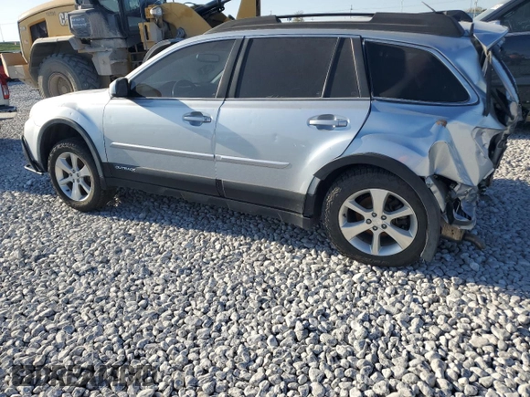 2014 Subaru Outback Limited with VIN 4S4BRDMC0E2316791, listed as a Copart auction lot 41804835 with 81,152 mi miles and Salvage title. Bid and sale history available at DreamBid. Image 2.