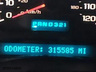 2004 GMC Sierra 2500HD SLE with VIN 1GTHK23134F120214, listed as a IAAI auction lot 41611677 with 315,585 mi miles. Bid and sale history available at carsss.com. Image 16.