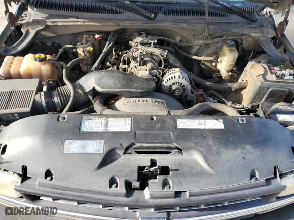 2000 Chevrolet Silverado 1500 LS with VIN 2GCEC19T3Y1249022, listed as a Copart auction lot 46484515 with 0 mi miles and Salvage Title. Bid and sale history available at carsss.com. Image 13.