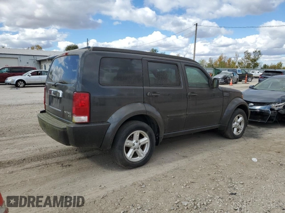 2011 Dodge Nitro SXT z VIN 1D4PT5GK0BW564938, wystawiony jako Copart lot #76313854 z przebiegiem Nie podano mil oraz Czysty tytuł • Clean title. Historia ofert i sprzedaży dostępna na DreamBid. Obrazek 3.