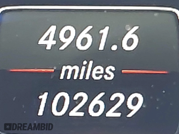 2014 Mercedes-Benz E-Class E 350 Sport with VIN WDDHF5KB5EB071435, listed as a IAAI auction lot 40458844 with 102,629 mi miles. Bid and sale history available at carsss.com. Image 15.